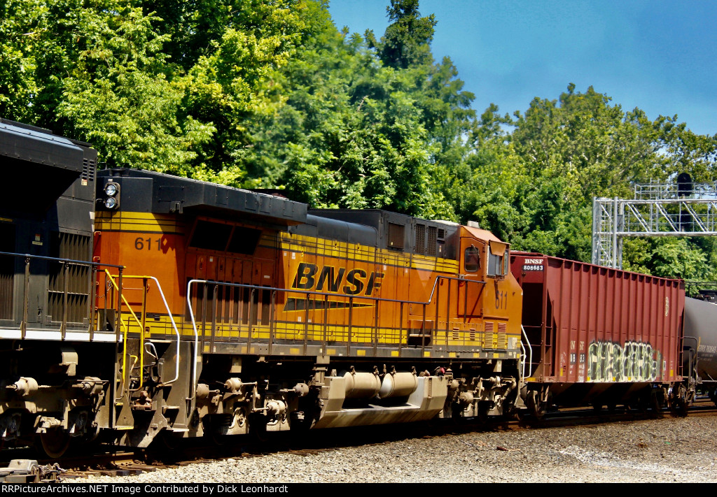 BNSF 611